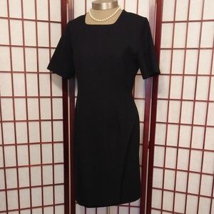 3/$25 CLOSET CLOSING BLACK CAREER DRESS
